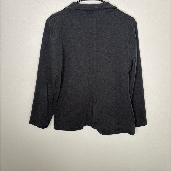 Gray Blazer Shacket with Ribbed Design - Picture 3 of 3